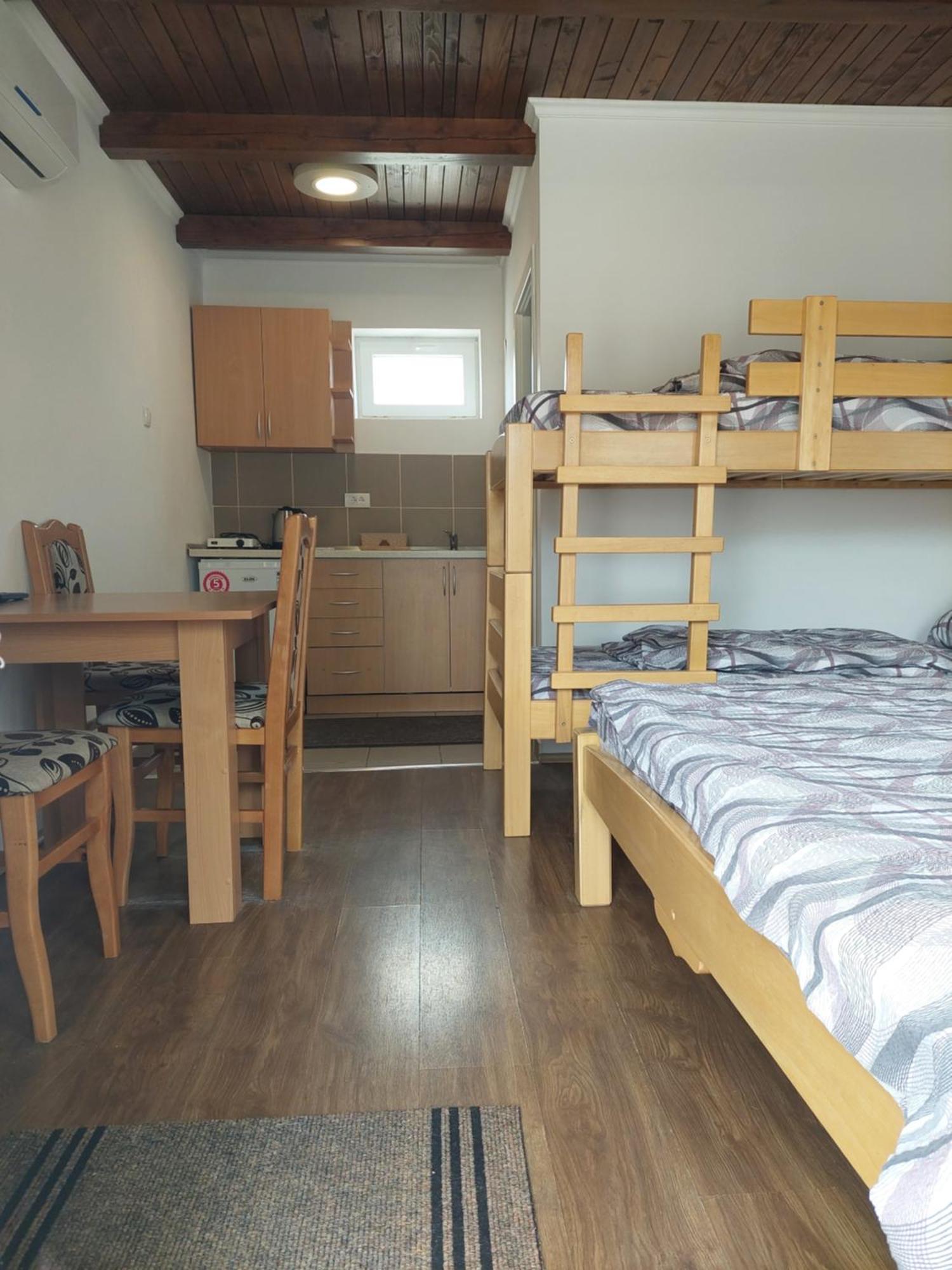 Apartment M&M Pacir 외부 사진